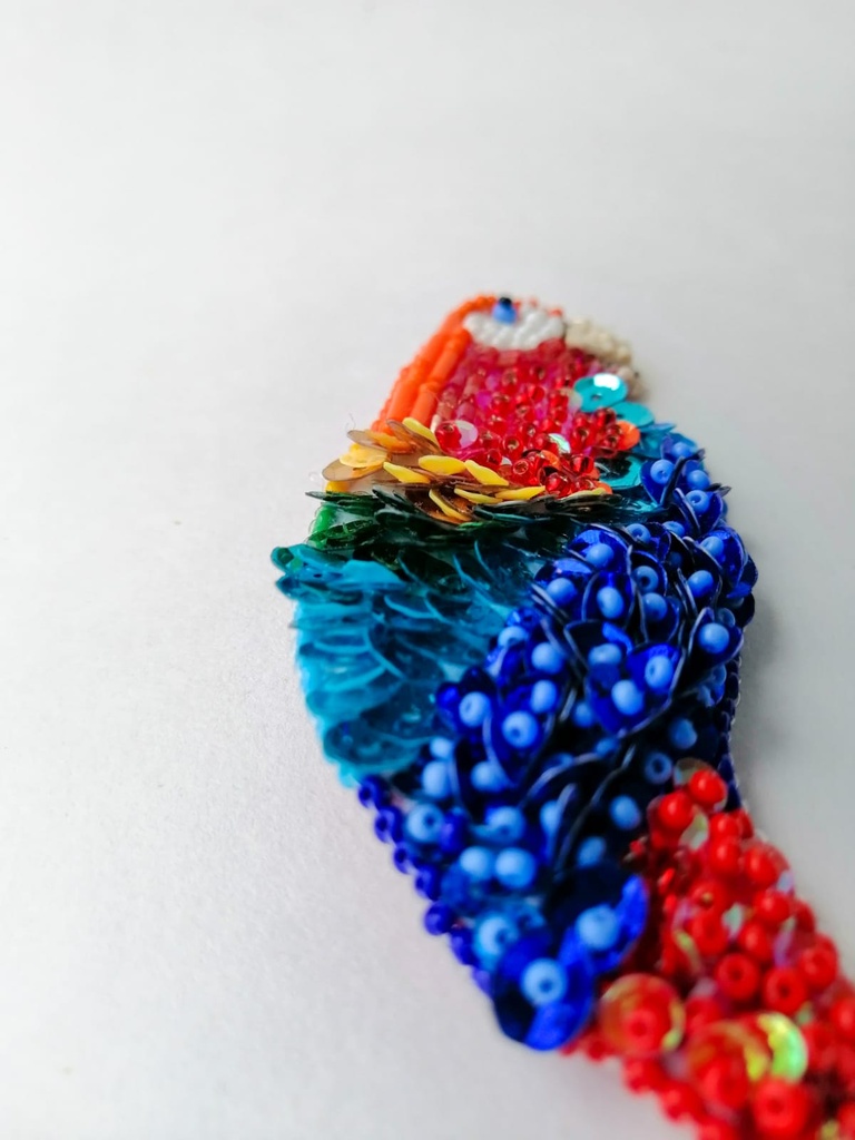 Prendedor Guacamaya